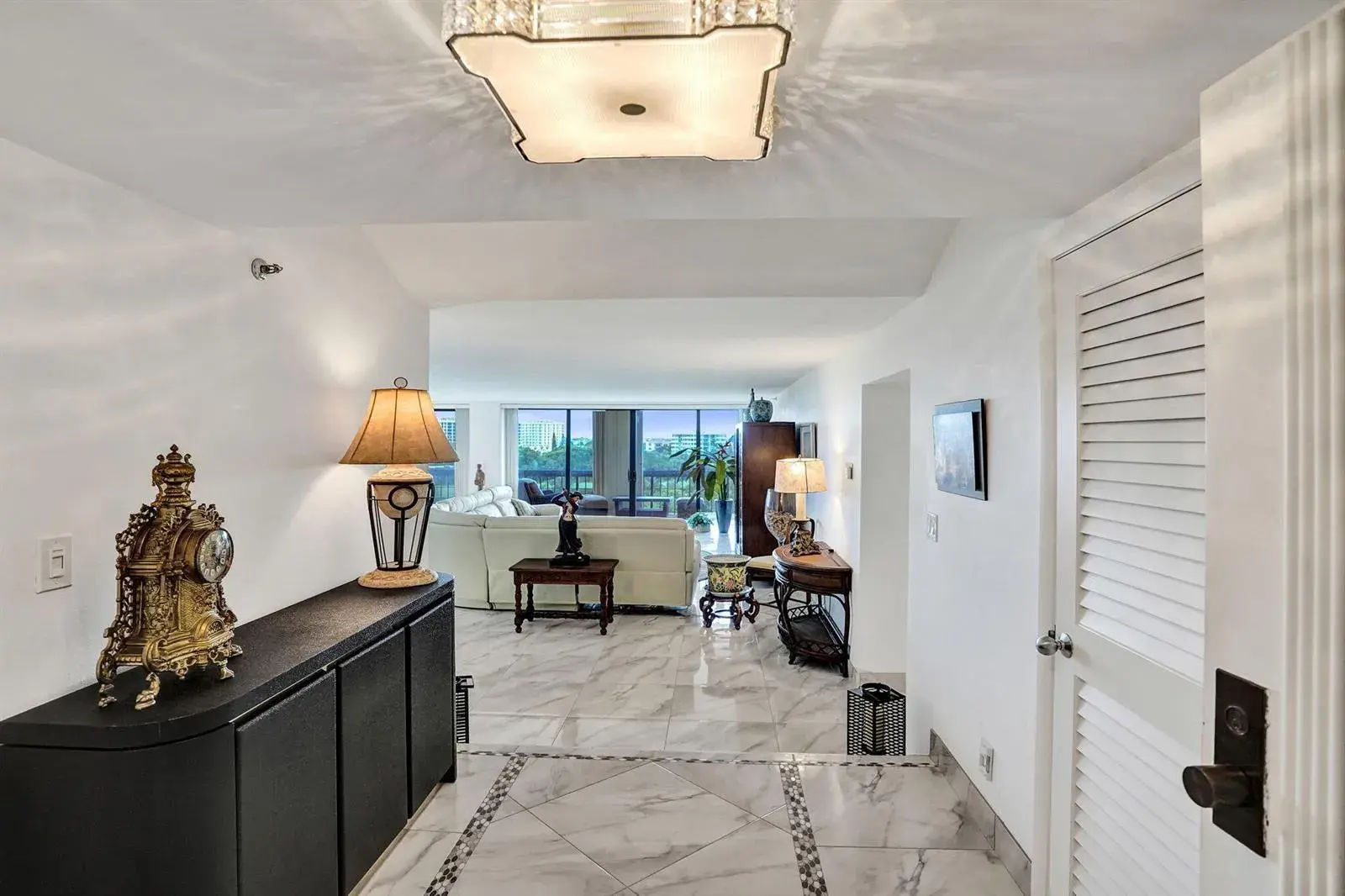 1900 CONSULATE Place # 604, West Palm Beach FL 33401