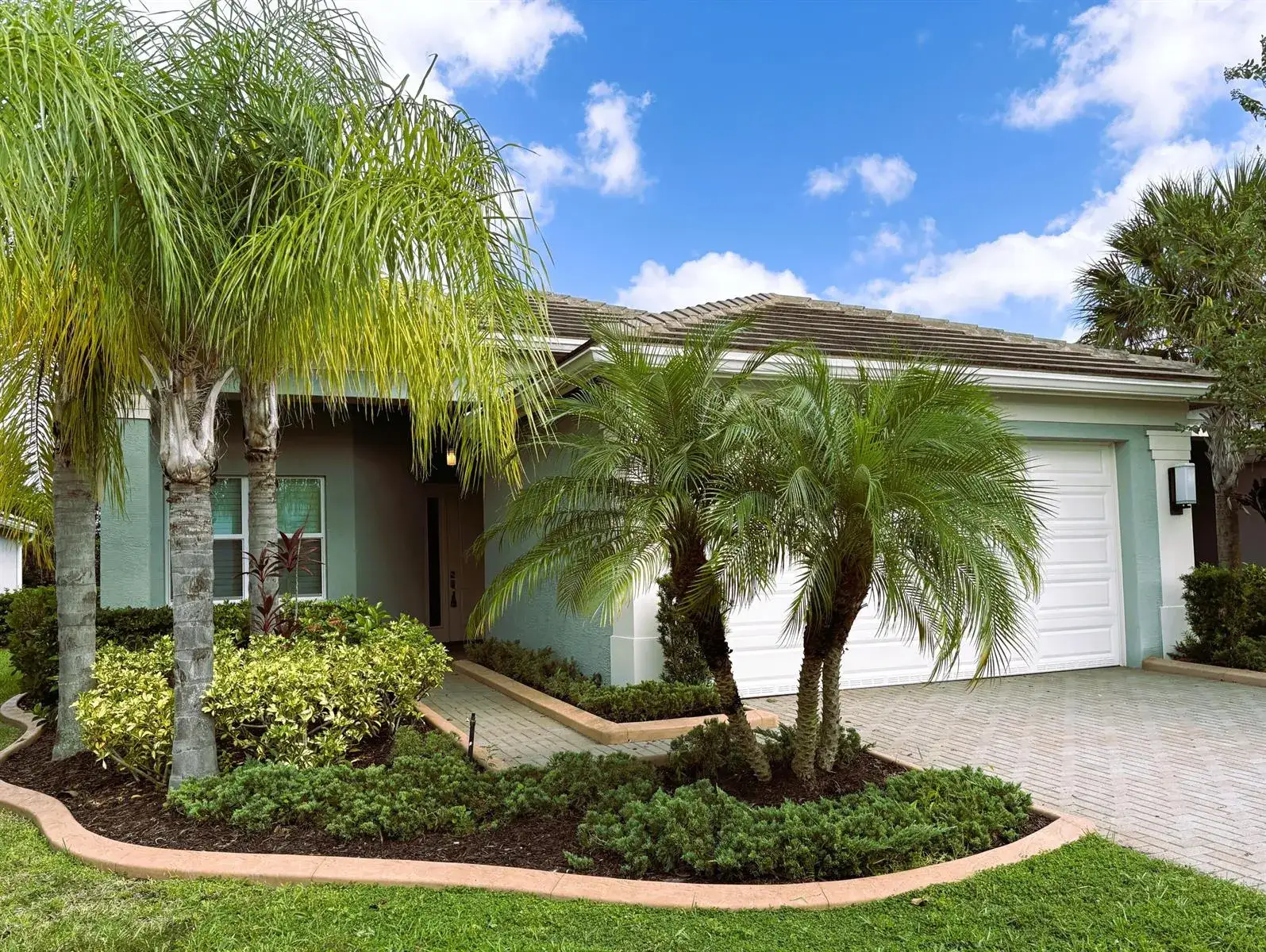 11852 SW Waterford Isle Way, Port St. Lucie FL 34987