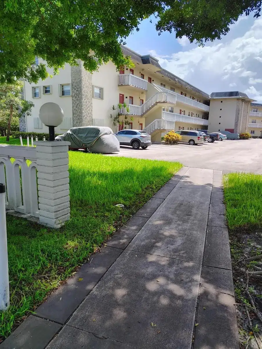 4341 NW 16th Street Apt 211, Lauderhill FL 33313 photo 3