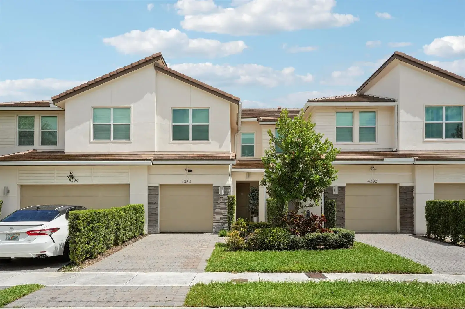 4334 Veleiros Avenue, Deerfield Beach FL 33064
