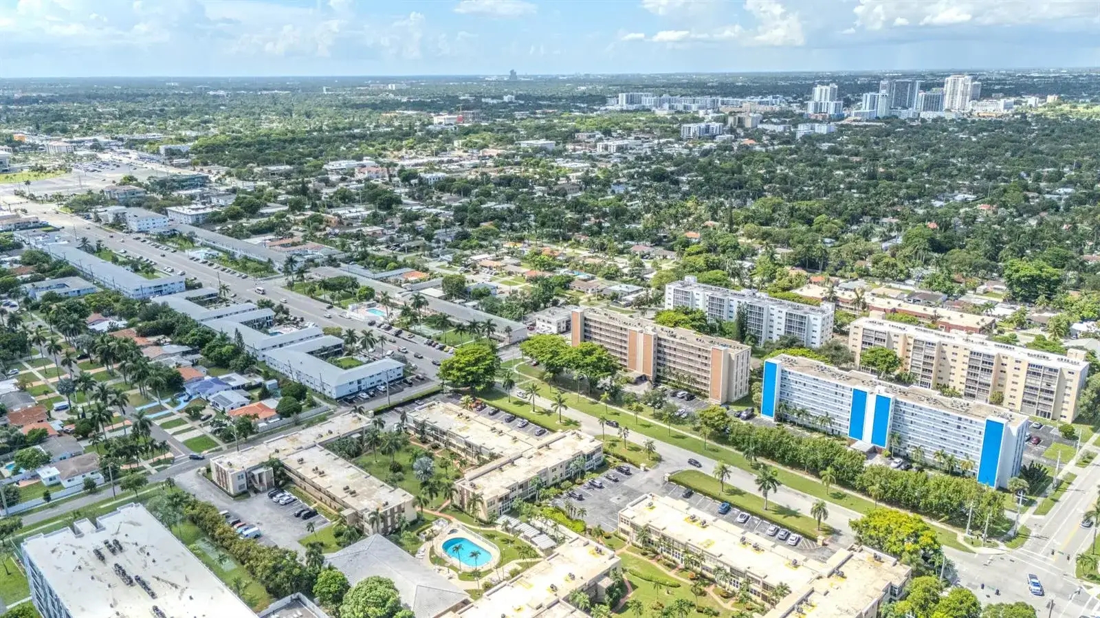 900 NE 12TH Avenue # 408, Hallandale Beach FL 33009 photo 3