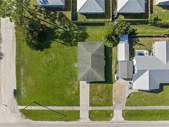 1585 20th Avenue SW, Vero Beach FL 32962 photo 3