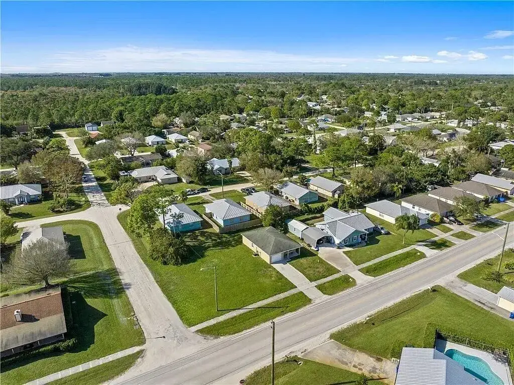 1585 20th Avenue SW, Vero Beach FL 32962 photo 5