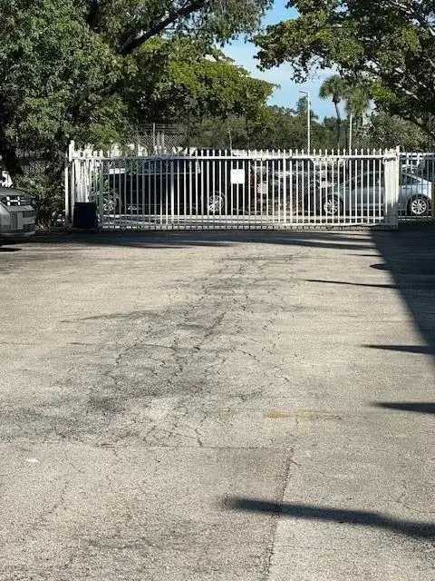 4265 NW Tamiami Canal Dr # 312, Miami FL 33126 photo 4