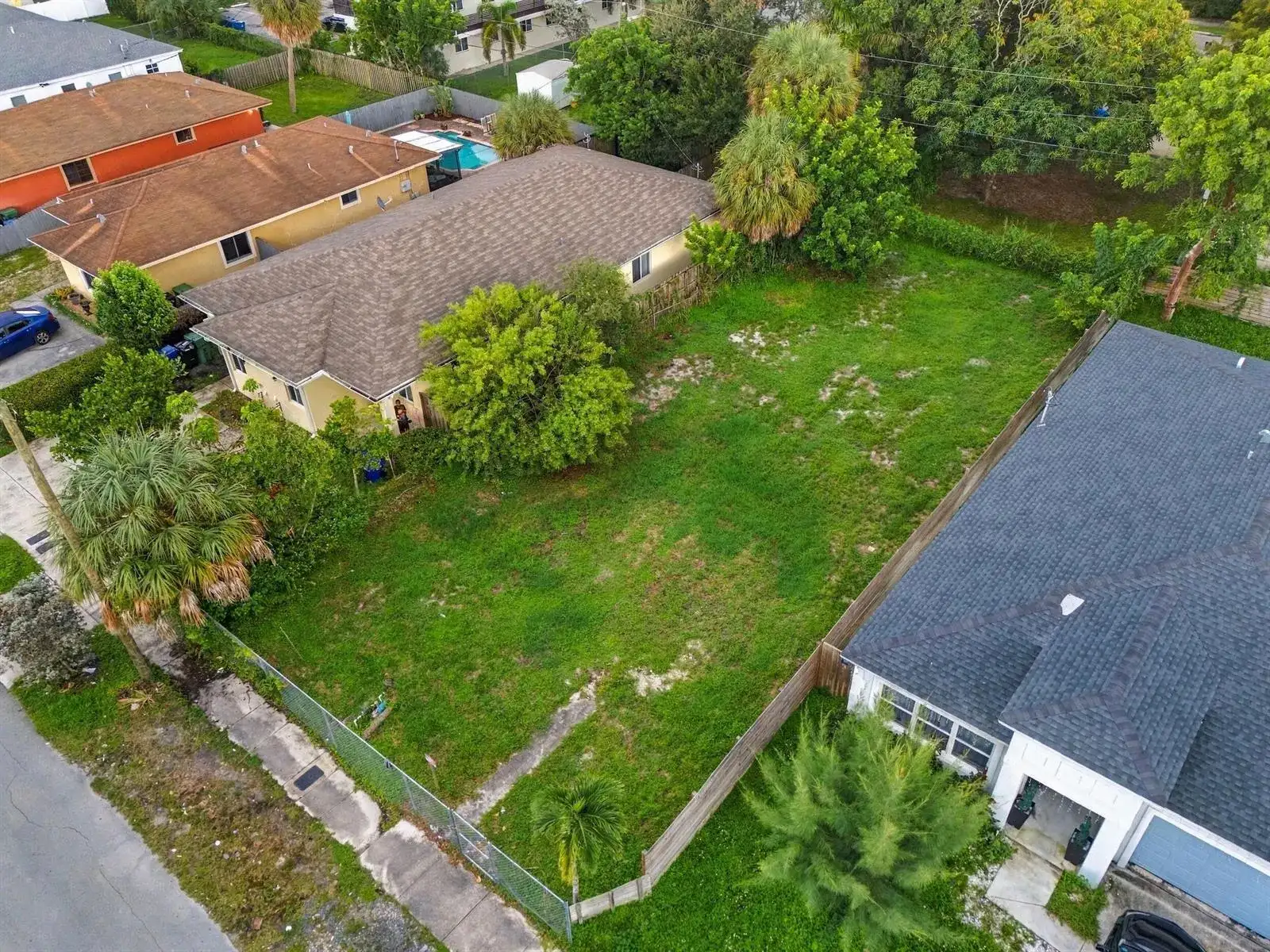 1312 NW 2nd Street, Fort Lauderdale FL 33311 photo 2