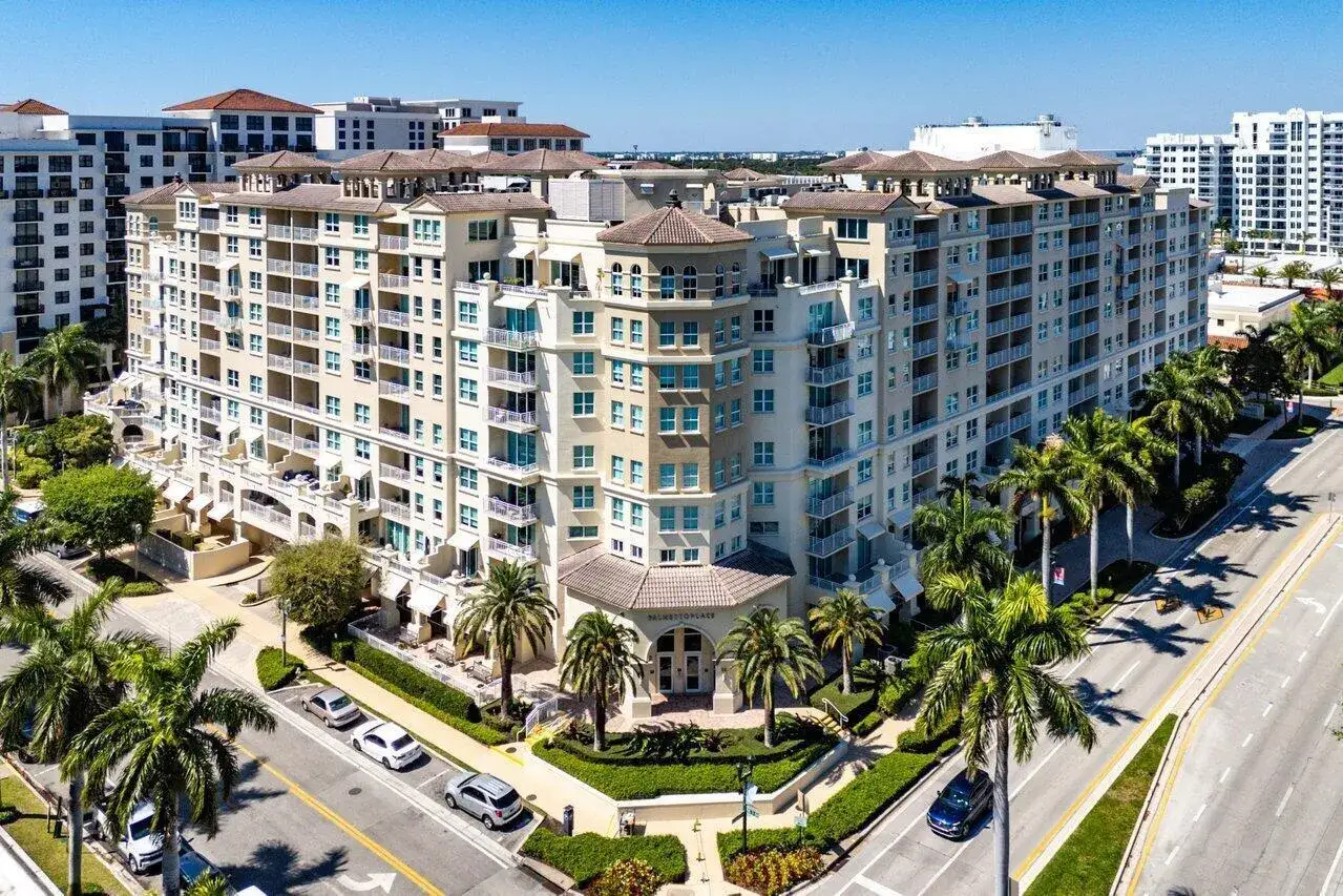 99 SE Mizner Boulevard, Boca Raton FL 33432