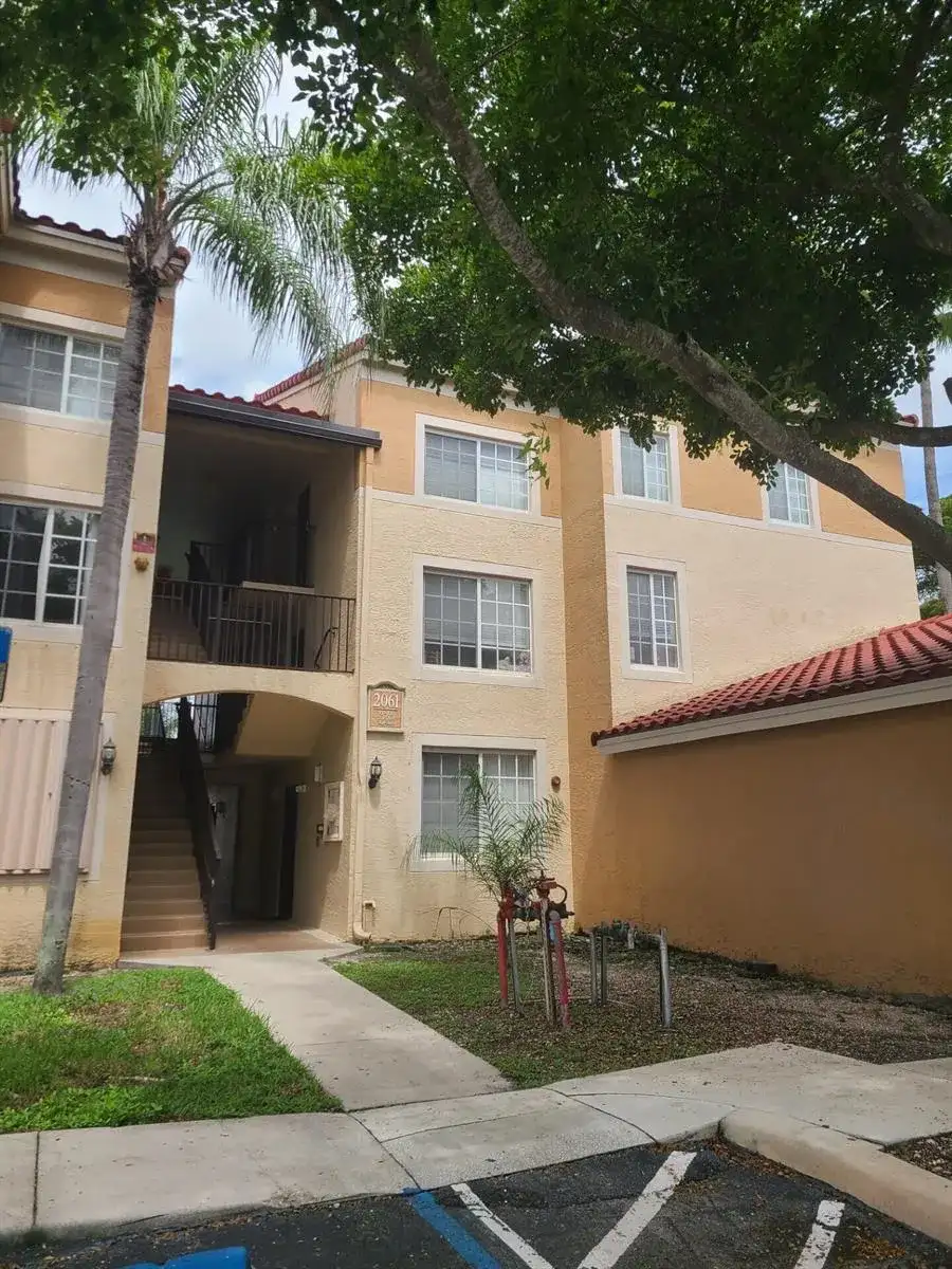 2061 RENAISSANCE Boulevard # 308, Miramar FL 33025 photo 2