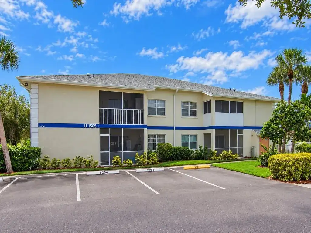1505 SE Royal Green Circle # 103, Port St. Lucie FL 34952 photo 3