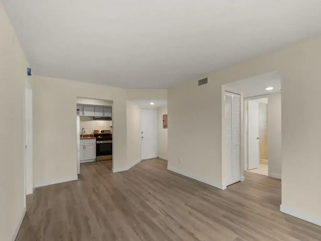 1505 SE Royal Green Circle # 103, Port St. Lucie FL 34952 photo 4