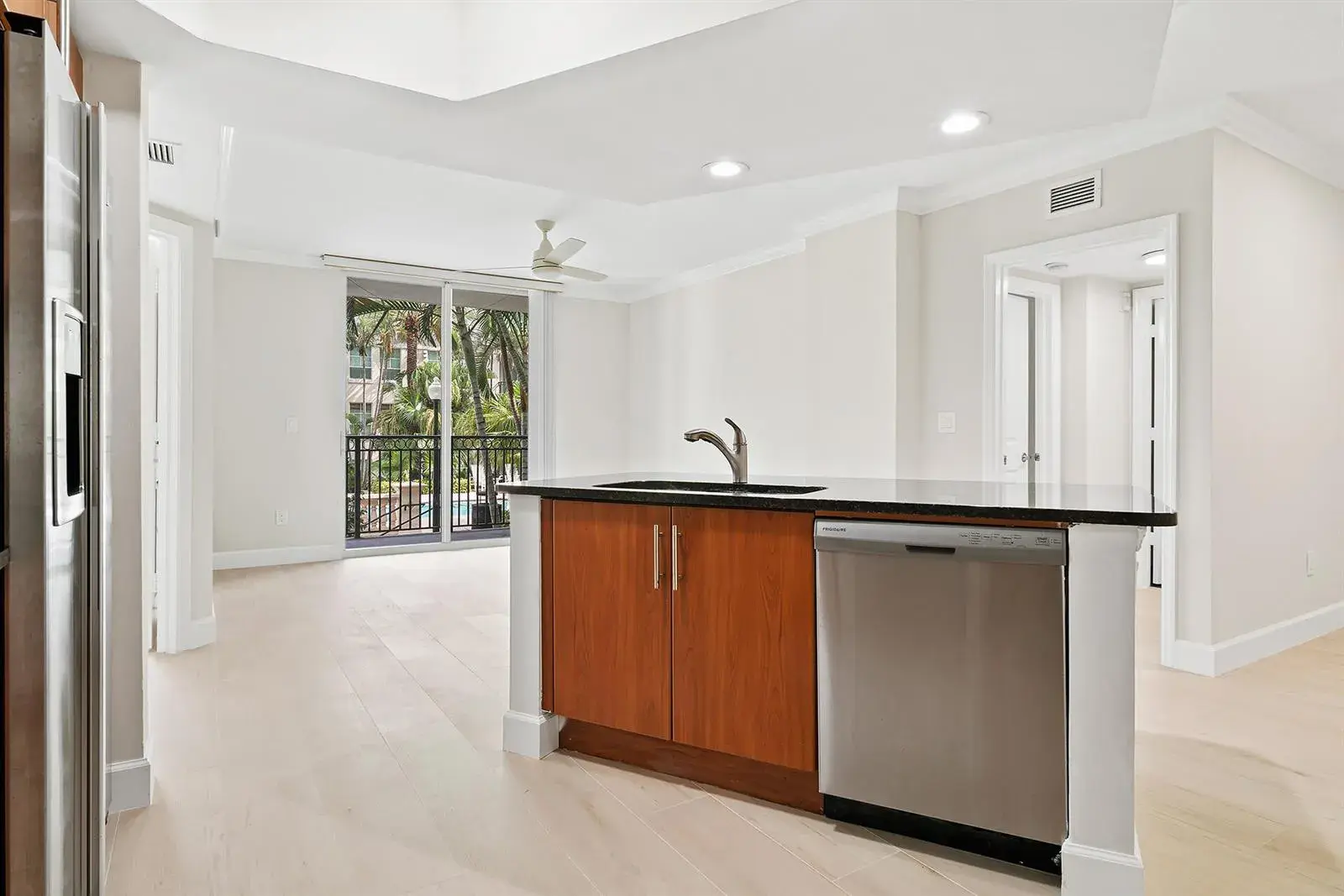 600 S Dixie Highway # 636, West Palm Beach FL 33401
