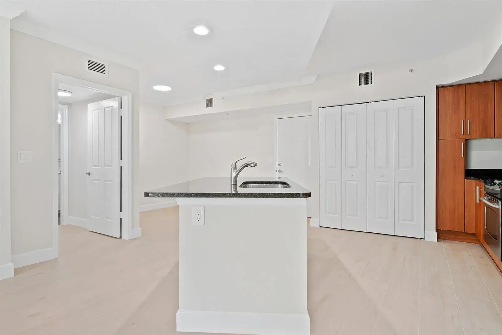 600 S Dixie Highway # 636, West Palm Beach FL 33401
