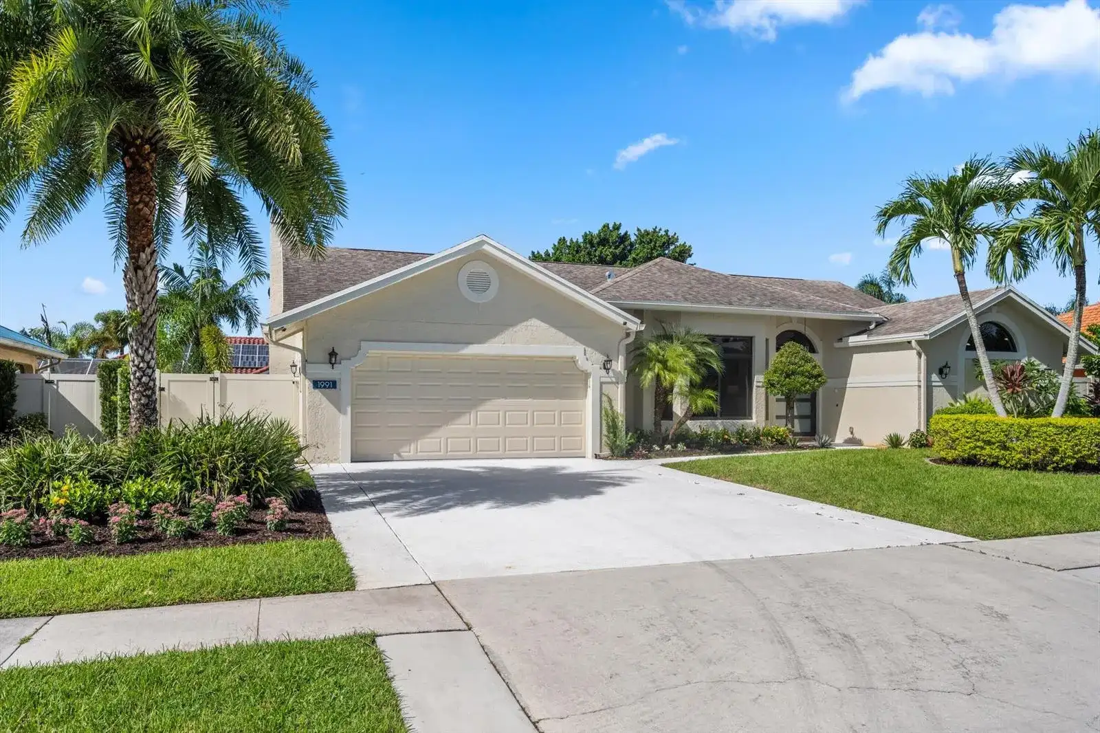 1991 Lynton Circle, Wellington FL 33414 photo 2