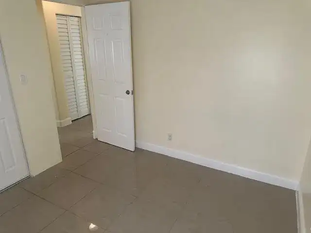 7807 W Kimberly Boulevard, North Lauderdale FL 33068 photo 4