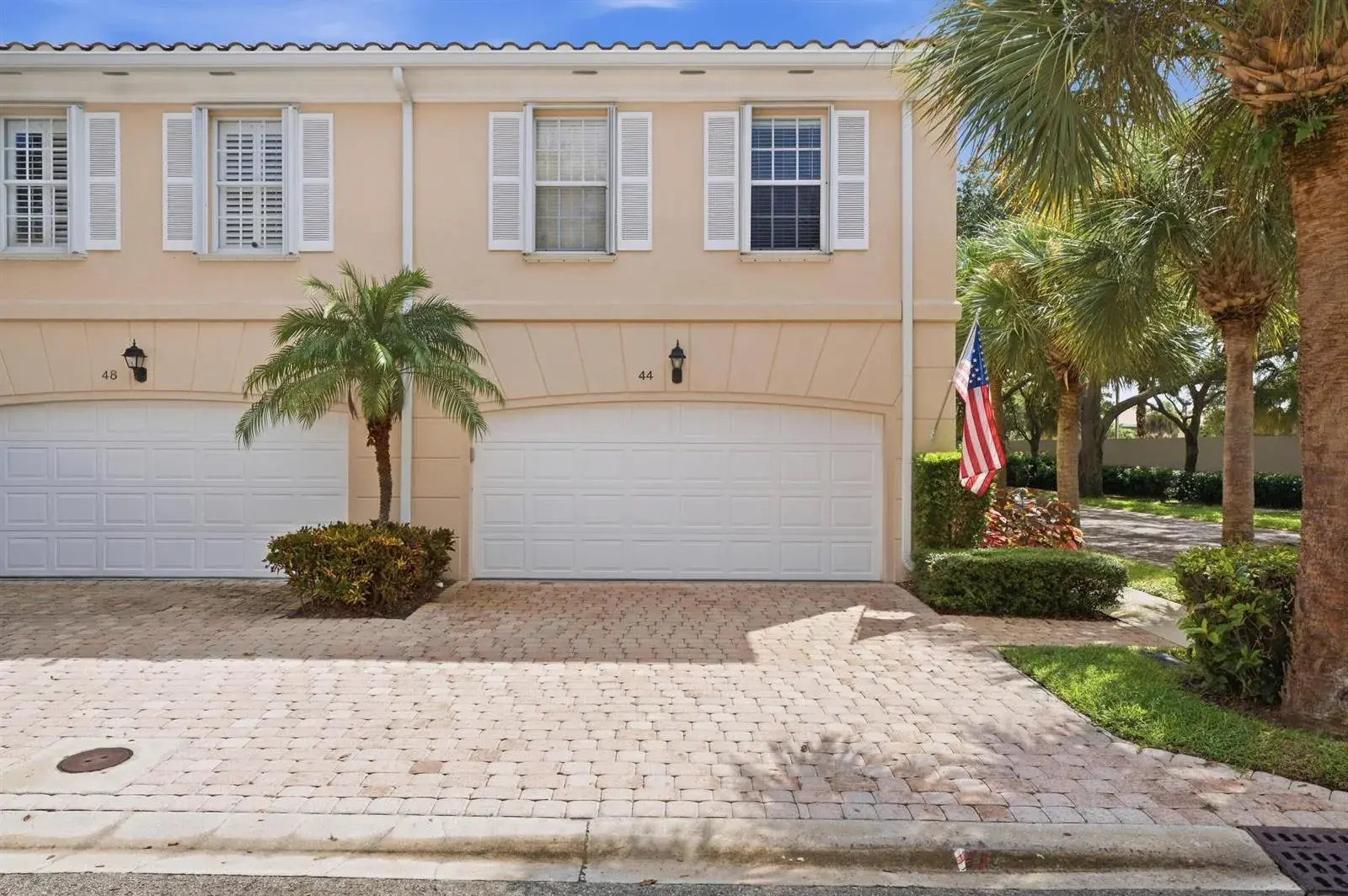 44 LIVE OAK Circle, Tequesta FL 33469