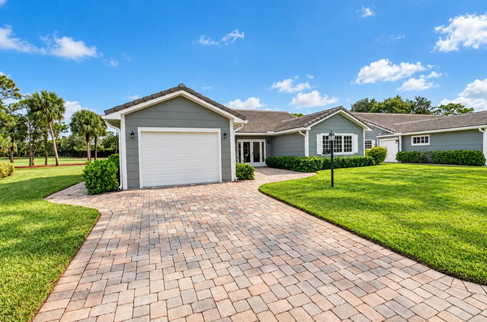7 Holly Drive, Boynton Beach FL 33436