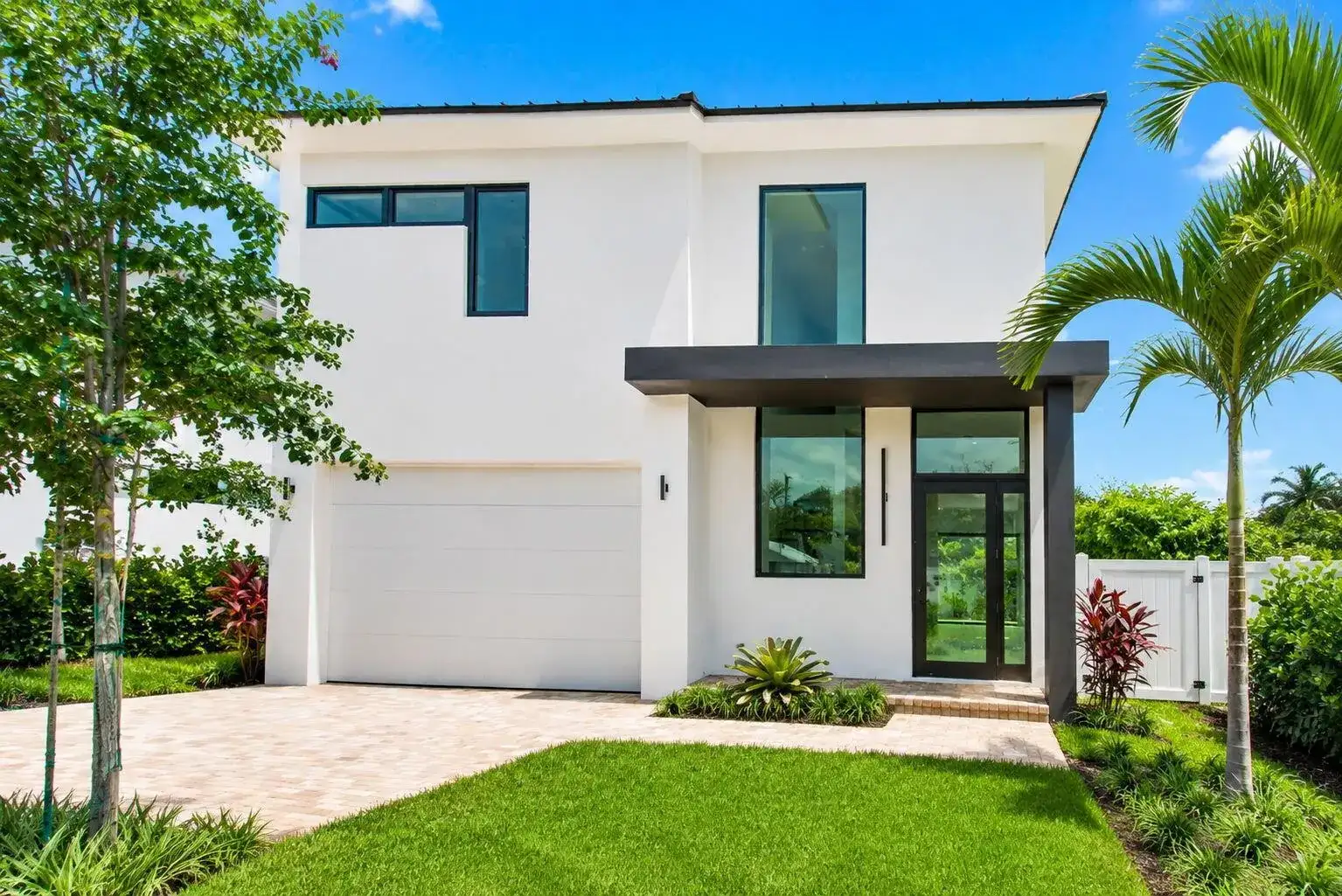 209 SE 5TH Street, Delray Beach FL 33483 photo 2