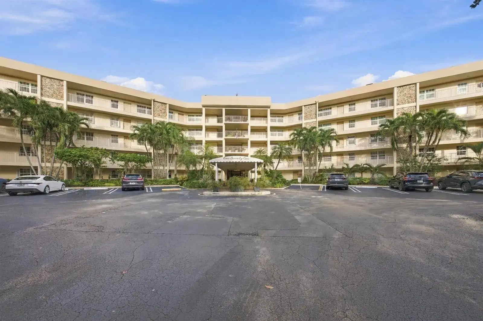 800 Cypress Grove Drive # 504, Pompano Beach FL 33069 photo 3