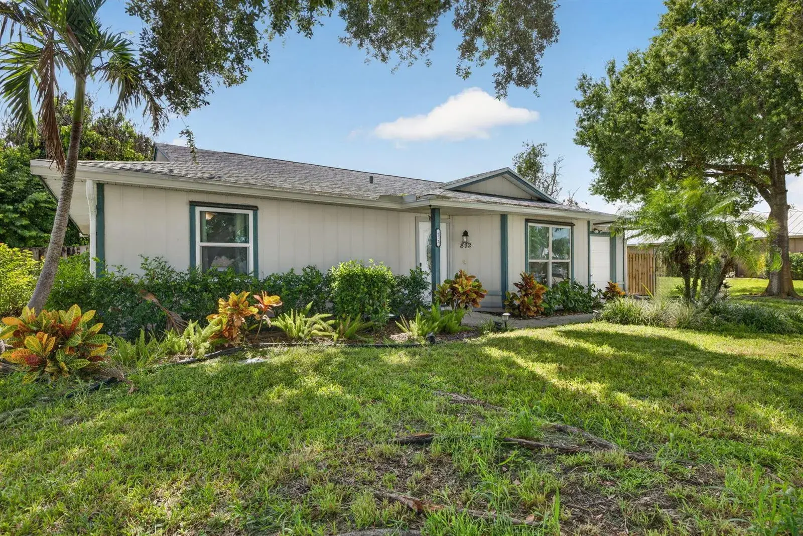 872 SW NICHOLS Terrace, Port St. Lucie FL 34953
