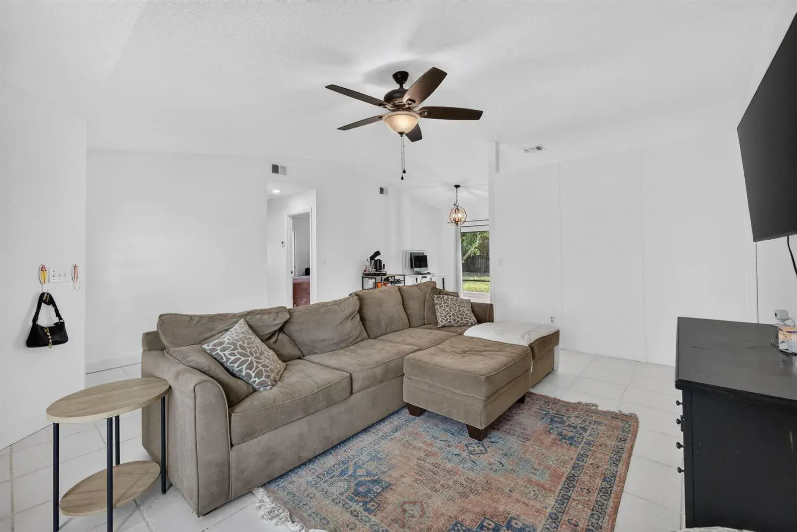 872 SW NICHOLS Terrace, Port St. Lucie FL 34953
