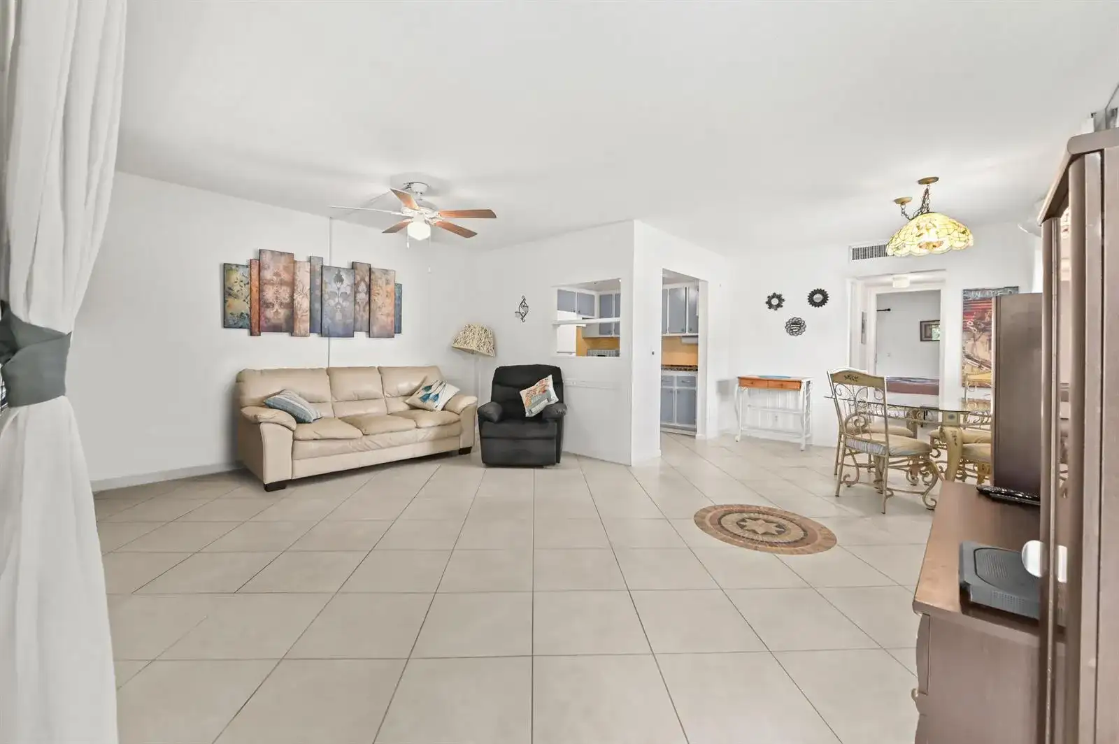 305 Norwich M, West Palm Beach FL 33417 photo 2