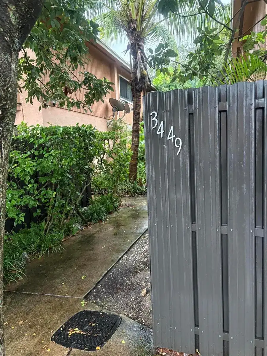 3449 SW 52ND Avenue # 3449, Hollywood FL 33023 photo 2