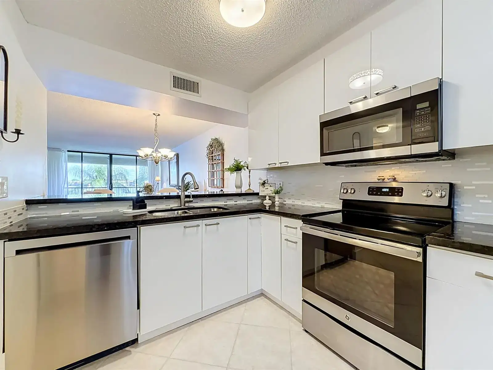 6219 Coral Lake Drive # 207, Margate FL 33063 photo 3