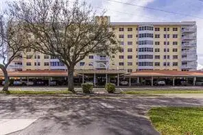 2500 NE 48TH Lane # 301, Fort Lauderdale FL 33308