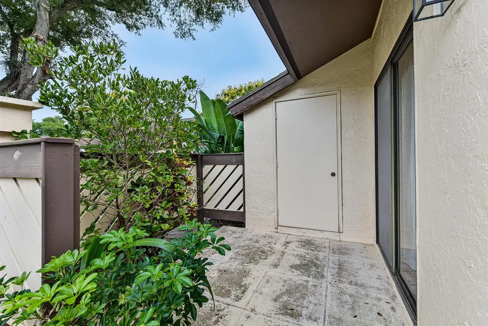 13 Bay Cedar Court, Royal Palm Beach FL 33411 photo 2