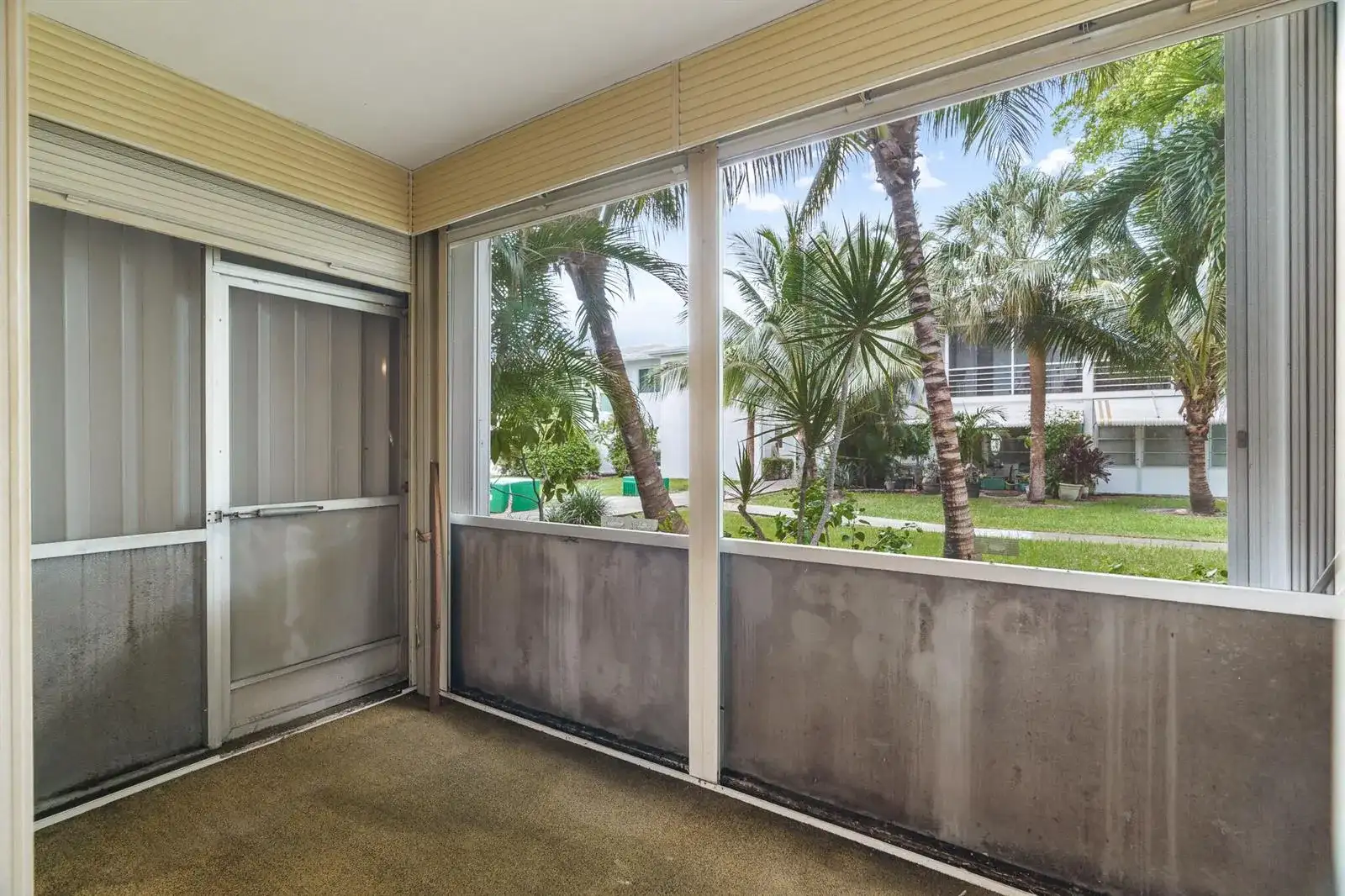 2525 W GOLF Boulevard # 119, Pompano Beach FL 33064 photo 2