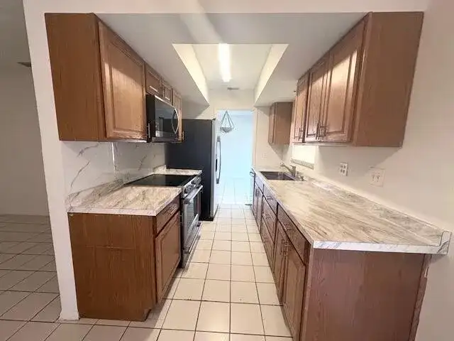 357 NE Camelot Drive, Port St. Lucie FL 34983 photo 4