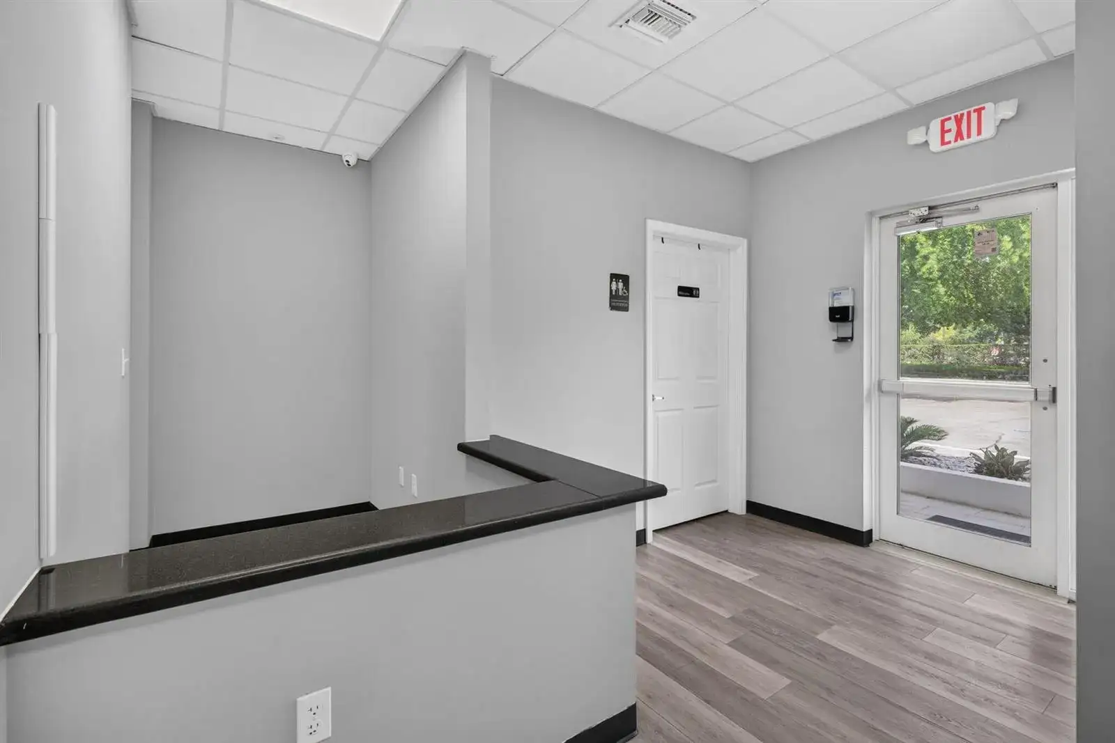 8080 PASADENA Boulevard Suite A, Pembroke Pines FL 33024 photo 2