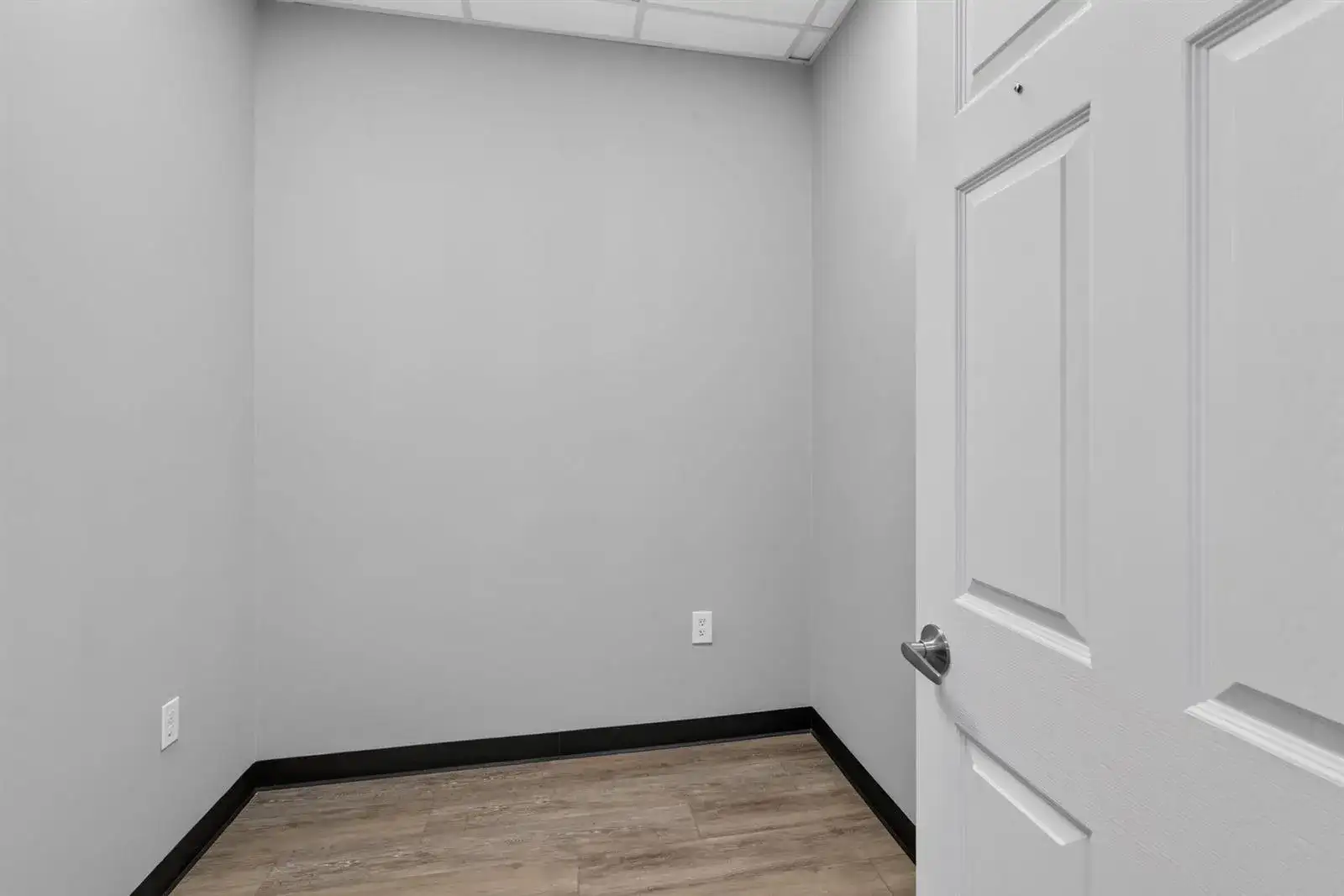 8080 PASADENA Boulevard Suite A, Pembroke Pines FL 33024 photo 4