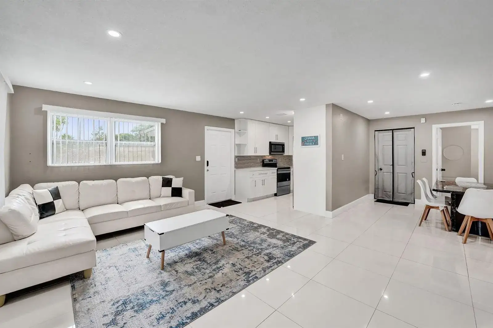 921 NW 14th Street, Fort Lauderdale FL 33311 photo 2