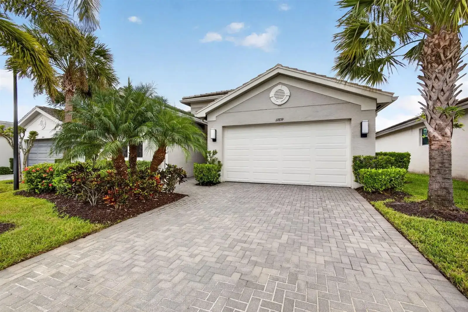 11839 SW JASPER LAKE Way, Port St. Lucie FL 34987 photo 2