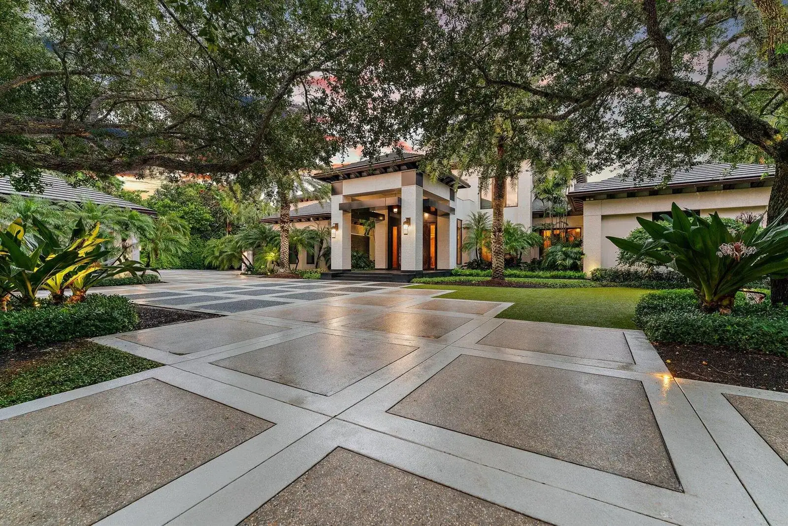 211 Bears Club Drive, Jupiter FL 33477 photo 3