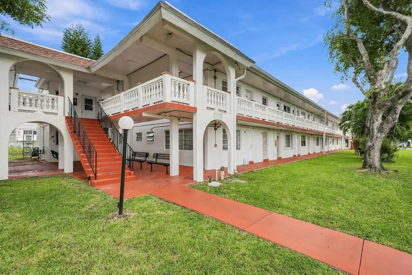 175 NE 203rd Terrace # 24, Miami FL 33179 photo 2