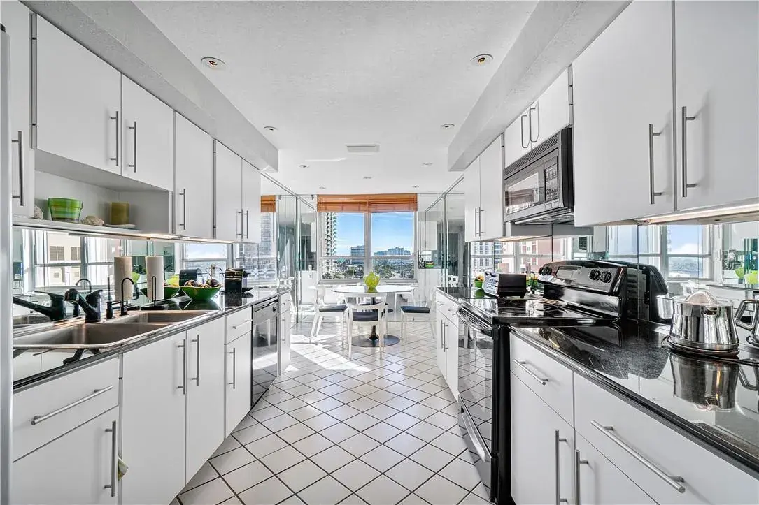 95 N BIRCH Road # 900, Fort Lauderdale FL 33304