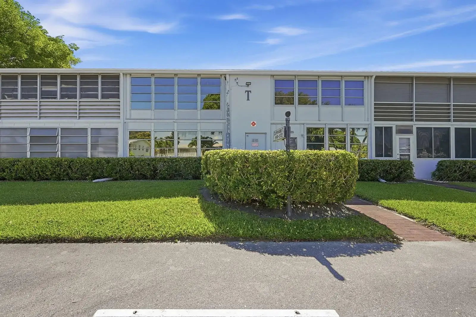 551 DURHAM Circle # T, Deerfield Beach FL 33442 photo 2