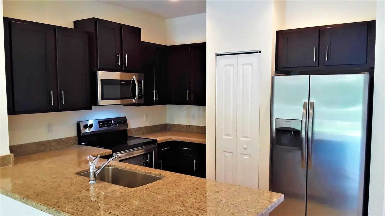 370 SE 1ST # 370, Deerfield Beach FL 33441