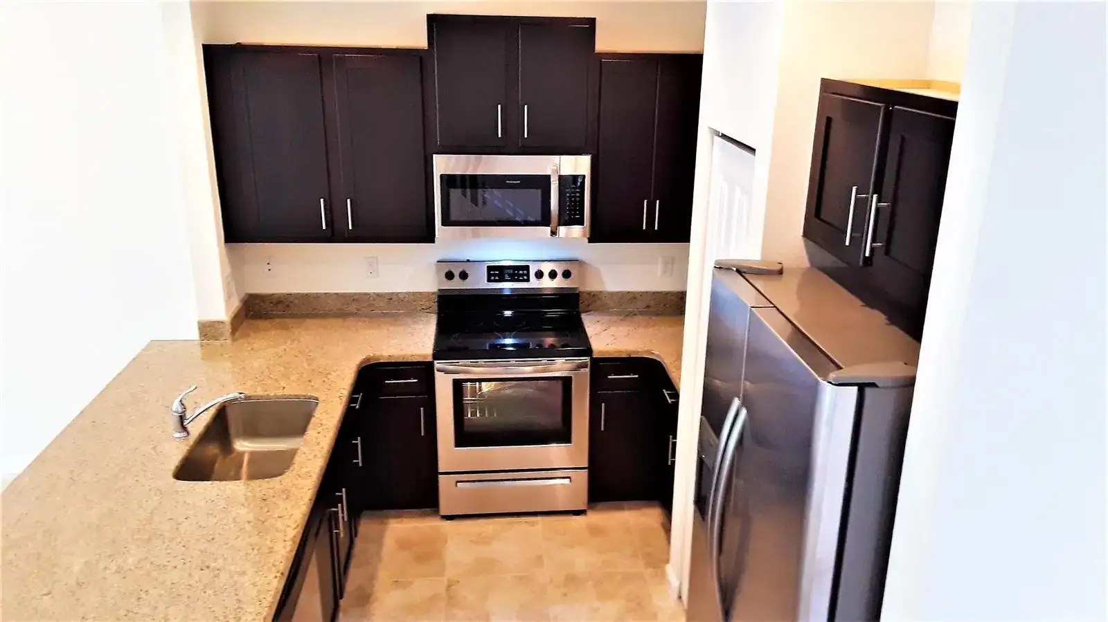370 SE 1ST # 370, Deerfield Beach FL 33441 photo 3