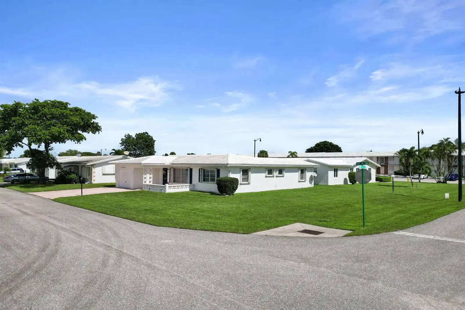 2700 NW 4TH Avenue, Pompano Beach FL 33064 photo 3