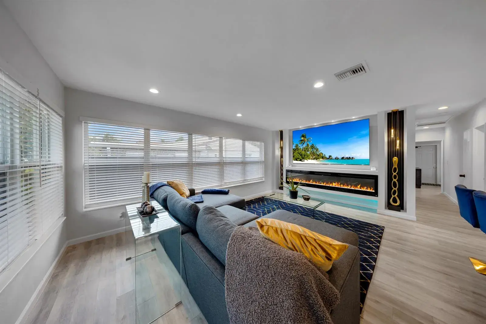 700 NE 16TH Court, Fort Lauderdale FL 33305
