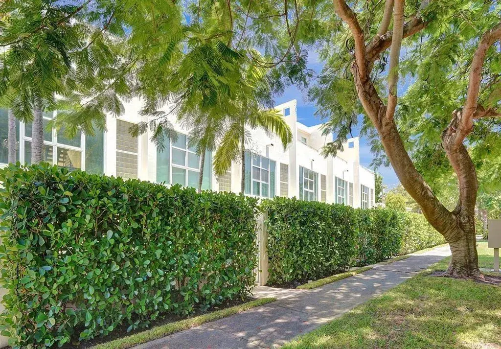 1703 NE 5TH Court # 1703, Fort Lauderdale FL 33301