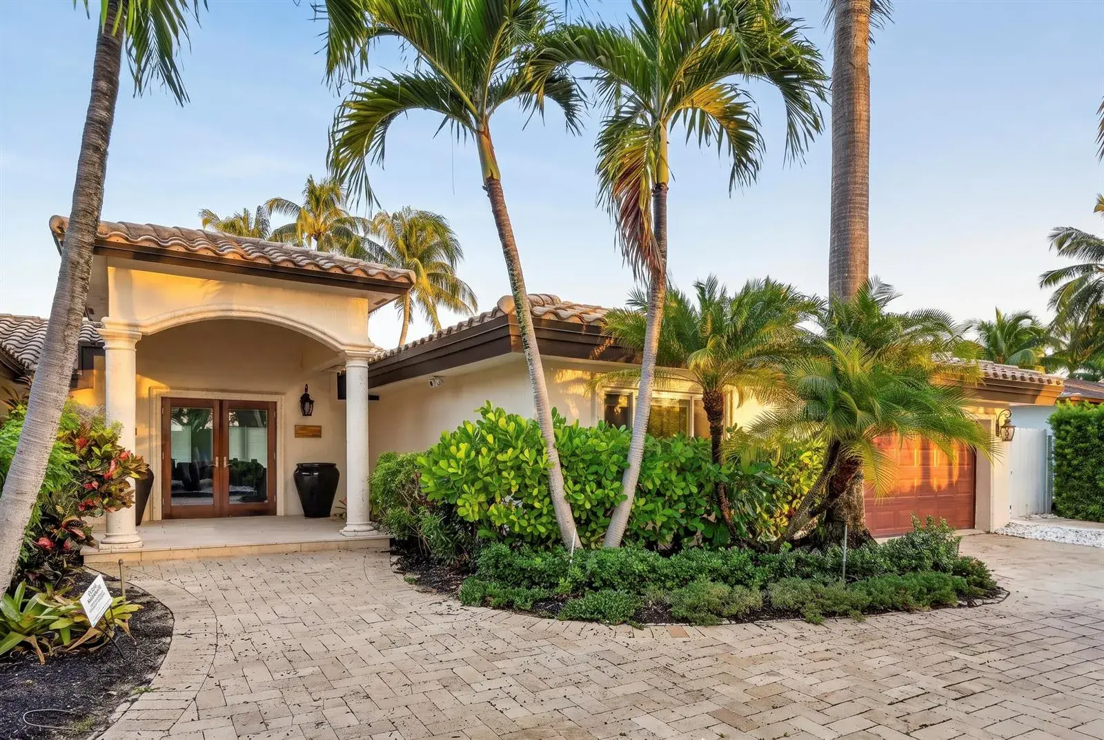329 ISLE OF CAPRI Drive, Fort Lauderdale FL 33301