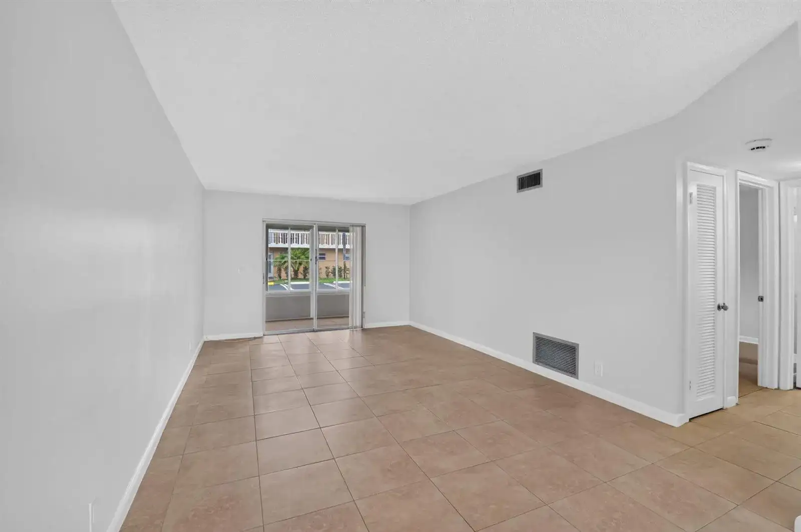 2192 NE 1st Way # 104, Boynton Beach FL 33435 photo 4