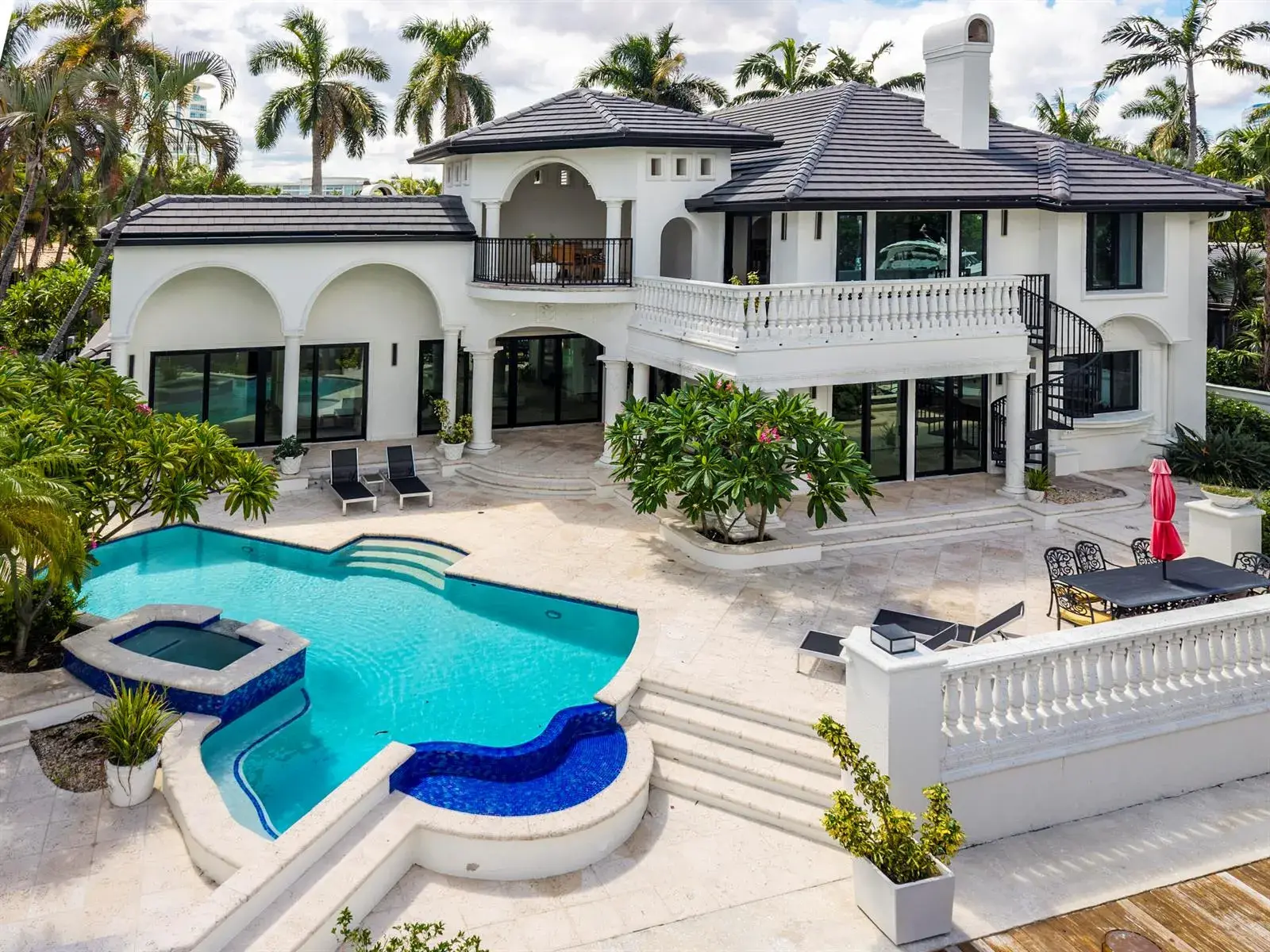 2561 LUCILLE Drive, Fort Lauderdale FL 33316