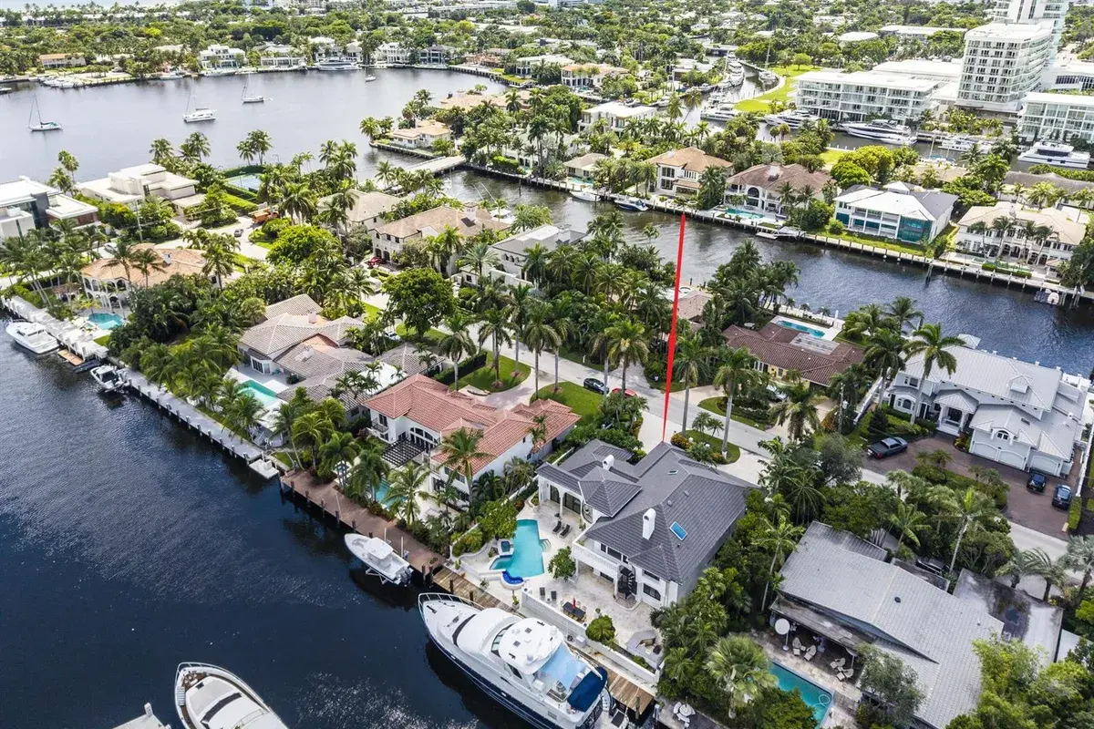 2561 LUCILLE Drive, Fort Lauderdale FL 33316