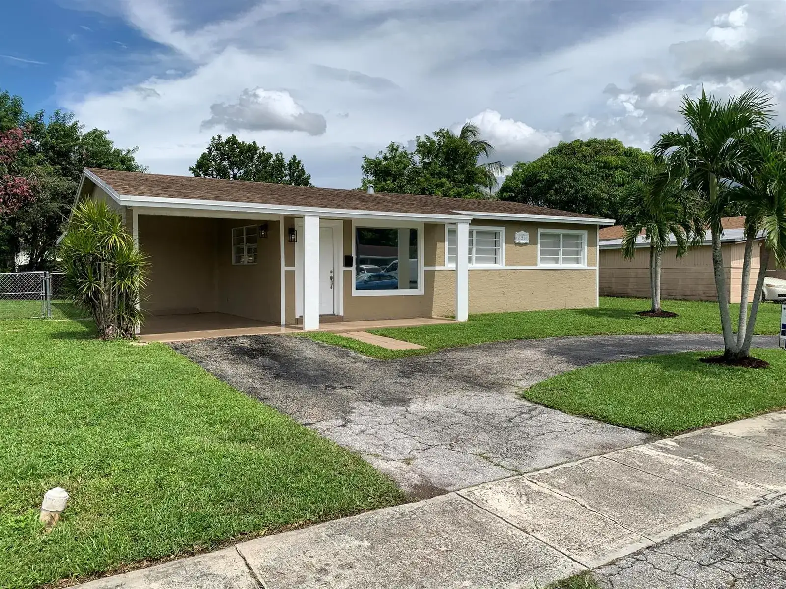 6211 NW 12th Street, Sunrise FL 33313 photo 3