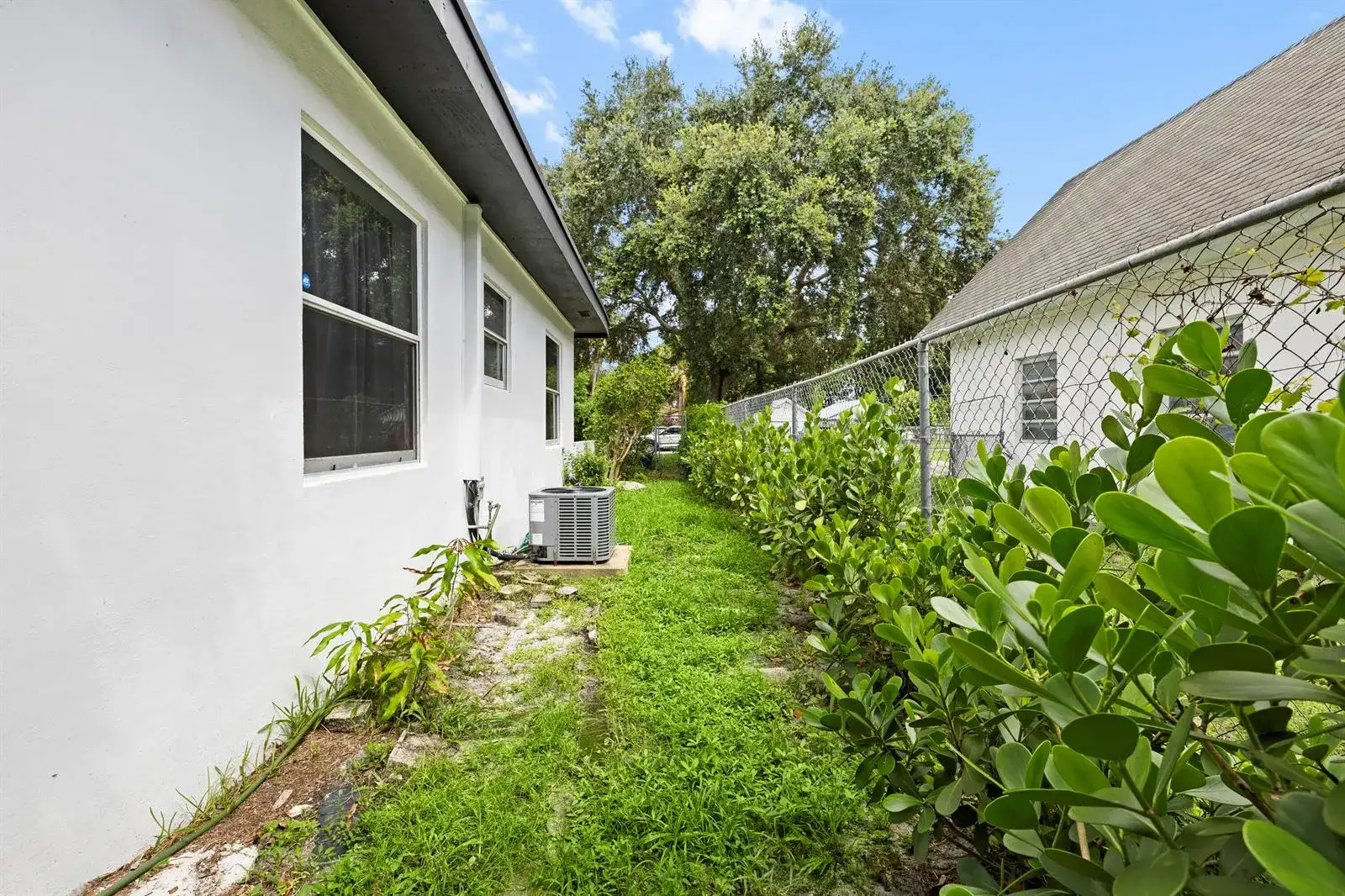 28 NE 165th Street, Miami FL 33162 photo 3