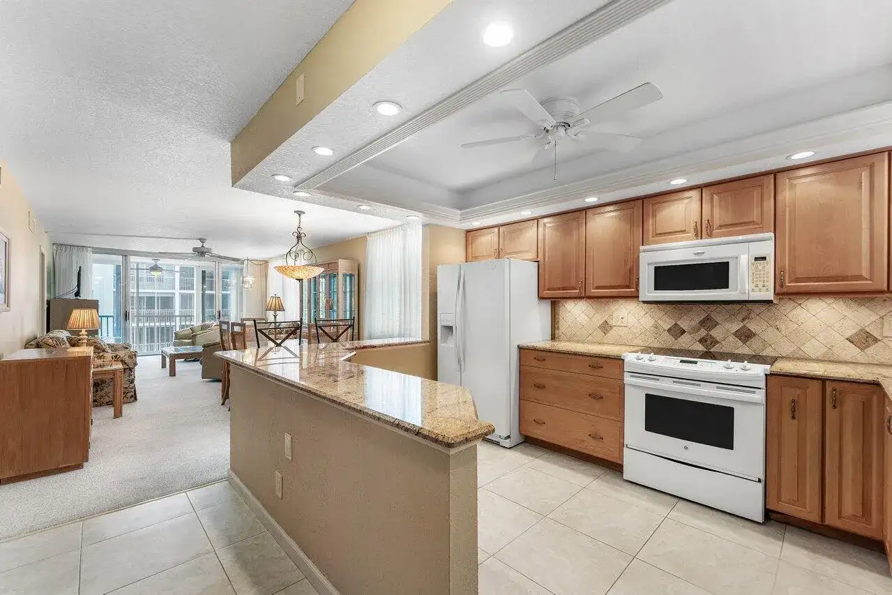 2004 S Federal Highway # 309, Boynton Beach FL 33435 photo 4